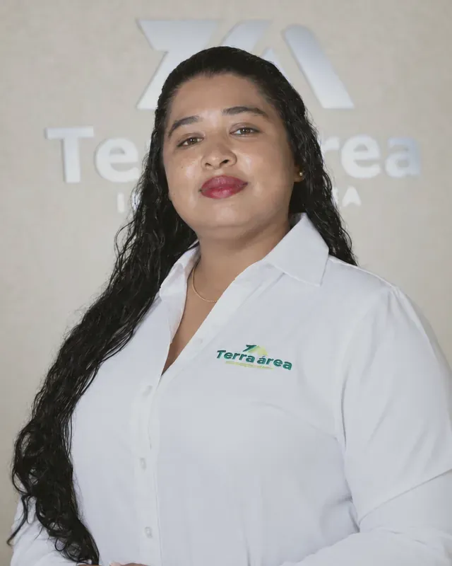 Natalia Medina — Asesora comercial